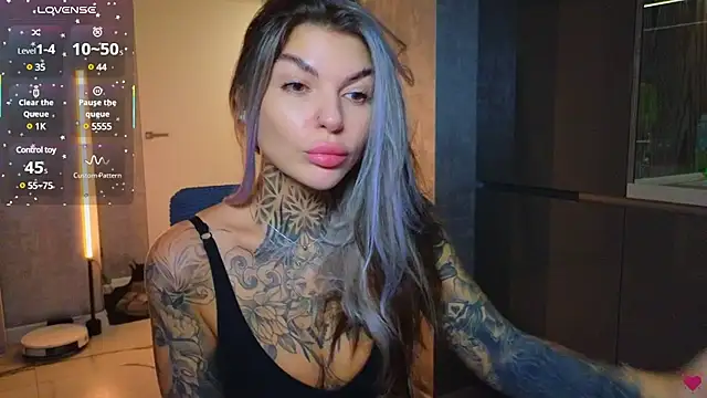 Snapshot of tattooedBabyy chatting on March 12, 2025, 12:15 pm tattooedBabyy online show from March 12, 2025, 12:15 pm