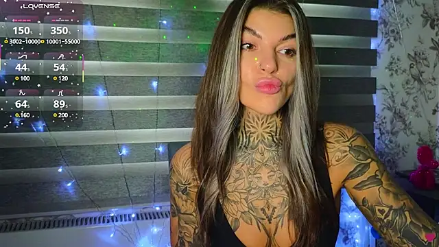 Snapshot of tattooedBabyy chatting on March 18, 2025, 6:57 am tattooedBabyy online show from March 18, 2025, 6:57 am