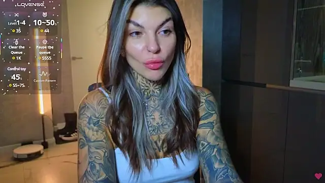 Snapshot of tattooedBabyy chatting on March 21, 2025, 11:22 am tattooedBabyy online show from March 21, 2025, 11:22 am