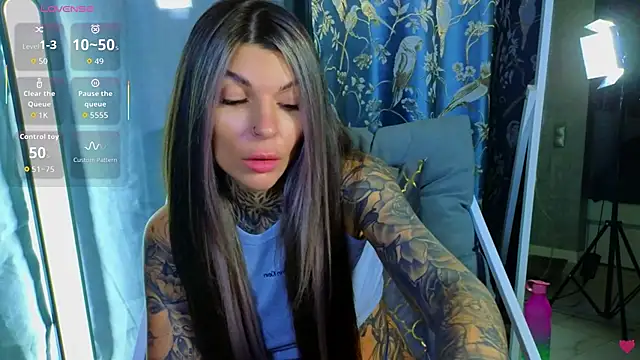Snapshot of tattooedBabyy chatting on October 10, 2025, 8:13 am tattooedBabyy online show from October 10, 2025, 8:13 am