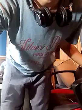 Snapshot of takumysexy chatting on December 10, 2024, 2:59 am takumysexy online show from December 10, 2024, 2:59 am