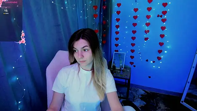 Snapshot of Sweet_me_ chatting on April 4, 2026, 5:49 am Sweet me online show from April 4, 2026, 5:49 am