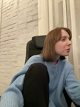 Crayzy Luv online show from January 18, 2025, 6:21 pm