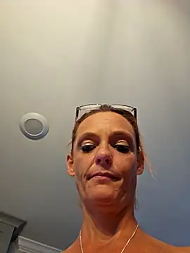 Snapshot of Dixiefaye_Pika chatting on March 2, 2025, 8:05 am Dixiefaye Pika online show from March 2, 2025, 8:05 am