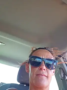 Snapshot of Dixiefaye_Pika chatting on March 19, 2025, 8:00 pm Dixiefaye Pika online show from March 19, 2025, 8:00 pm