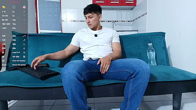 Snapshot of jacques_cardiet chatting on July 13, 2026, 2:09 pm jacques cardiet online show from July 13, 2026, 2:09 pm