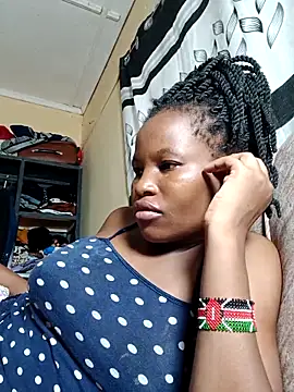 Snapshot of petite_babe chatting on March 31, 2026, 3:52 am petite babe online show from March 31, 2026, 3:52 am