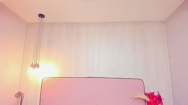 ShairaCoxx online show from February 3, 2025, 12:47 pm