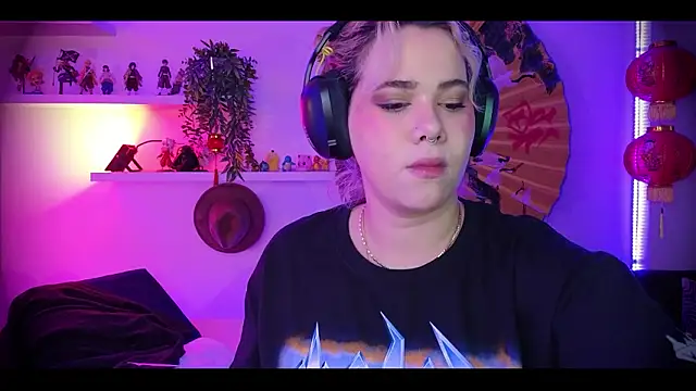 albaismynameX online show from March 4, 2026, 12:11 pm