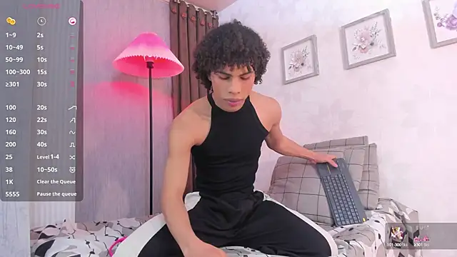 kleo helenos online show from September 12, 2025, 3:17 am