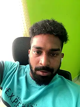 Snapshot of Handsomehunk_4U chatting on December 9, 2024, 7:06 am Handsomehunk 4U online show from December 9, 2024, 7:06 am