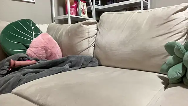 Snapshot of NatalieKneals chatting on December 31, 2024, 7:20 am NatalieKneals online show from December 31, 2024, 7:20 am