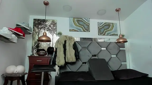 Snapshot of KING_FIT chatting on February 21, 2025, 1:11 pm KING FIT online show from February 21, 2025, 1:11 pm