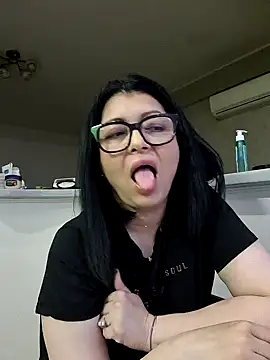 Milf Abigail online show from May 14, 2026, 3:02 am