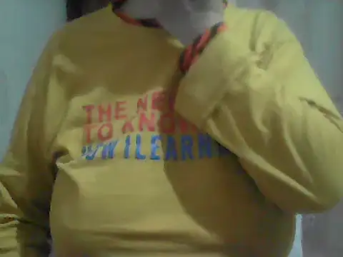 Snapshot of AnaXBerry chatting on April 30, 2026, 6:36 pm AnaXBerry online show from April 30, 2026, 6:36 pm
