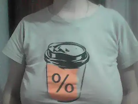 Snapshot of AnaXBerry chatting on May 28, 2026, 6:49 pm AnaXBerry online show from May 28, 2026, 6:49 pm
