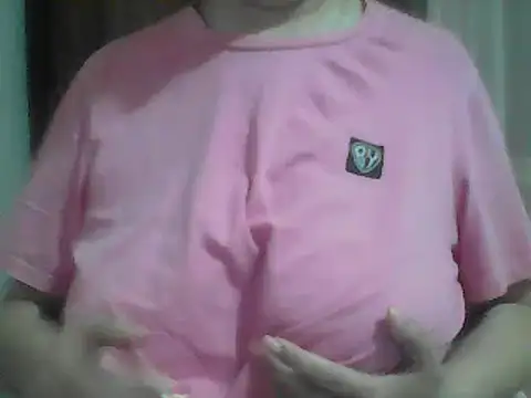 Snapshot of AnaXBerry chatting on May 30, 2026, 6:49 pm AnaXBerry online show from May 30, 2026, 6:49 pm