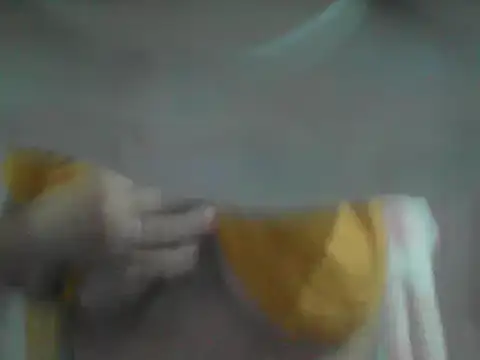 Snapshot of AnaXBerry chatting on June 6, 2026, 6:01 pm AnaXBerry online show from June 6, 2026, 6:01 pm