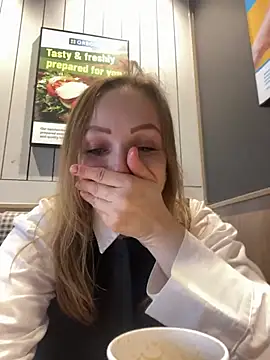 LadyTatiana Madam online show from February 8, 2026, 2:53 pm