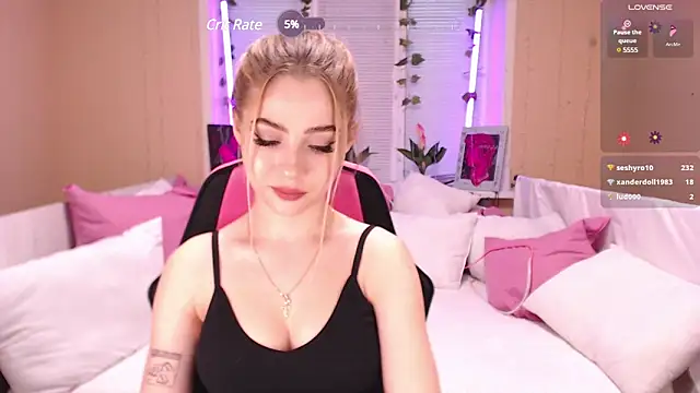 Snapshot of Tessa_Walker chatting on January 28, 2025, 11:38 am Tessa Walker online show from January 28, 2025, 11:38 am