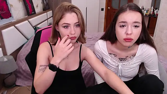 Snapshot of Tessa_Walker chatting on October 6, 2025, 9:40 am Tessa Walker online show from October 6, 2025, 9:40 am