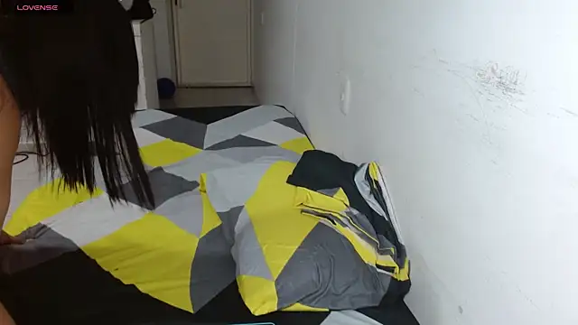 Mia Adell 11 online show from October 9, 2025, 3:37 am