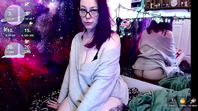 EverlyEster online show from February 26, 2025, 10:53 pm