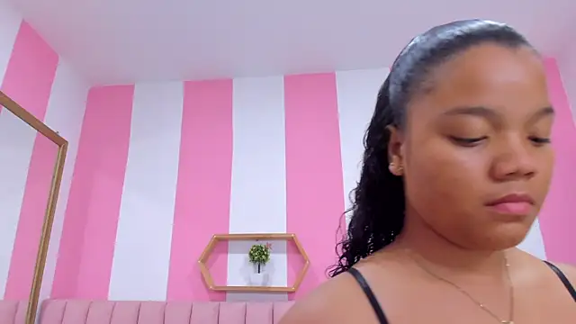 ISABELLA 020 online show from February 28, 2025, 12:20 pm