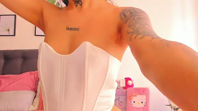 Snapshot of Andrea_flow chatting on January 18, 2025, 4:21 pm Andrea flow online show from January 18, 2025, 4:21 pm