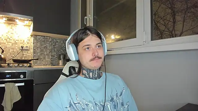 Snapshot of _torfin_ chatting on January 13, 2025, 7:21 pm torfin online show from January 13, 2025, 7:21 pm