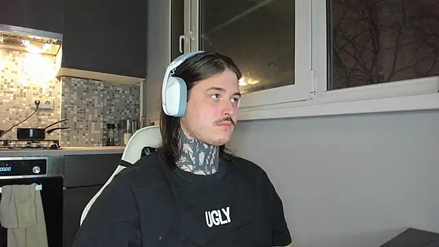 Snapshot of _torfin_ chatting on January 17, 2025, 5:41 pm torfin online show from January 17, 2025, 5:41 pm