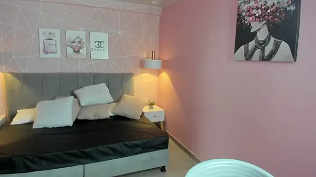 Snapshot of zara__sweet chatting on March 9, 2026, 1:26 pm zara sweet online show from March 9, 2026, 1:26 pm