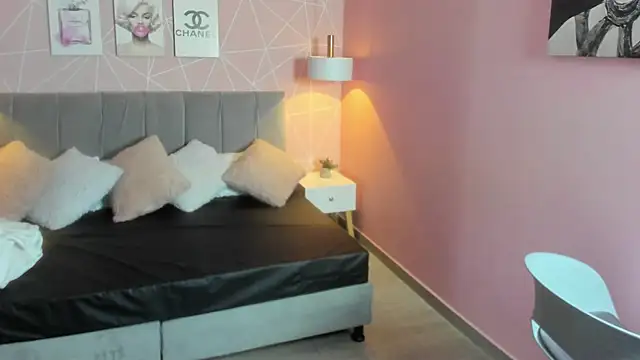 Snapshot of zara__sweet chatting on April 14, 2026, 3:07 pm zara sweet online show from April 14, 2026, 3:07 pm