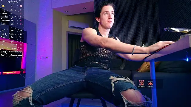 Snapshot of ChristianLevine_ chatting on June 11, 2026, 8:40 pm ChristianLevine online show from June 11, 2026, 8:40 pm