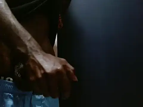 Snapshot of phbbcsham chatting on December 5, 2024, 8:00 pm phbbcsham online show from December 5, 2024, 8:00 pm