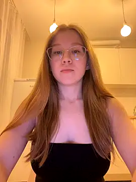 Eva Weyne online show from October 31, 2025, 7:37 pm