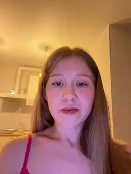 Snapshot of Eva_Weyne chatting on June 20, 2026, 10:12 pm Eva Weyne online show from June 20, 2026, 10:12 pm