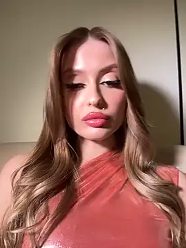 Sweet  Milly online show from February 20, 2026, 7:58 pm