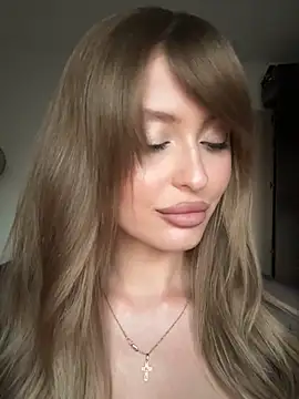 Snapshot of Sweet__Milly chatting on July 31, 2026, 5:34 pm Sweet Milly online show from July 31, 2026, 5:34 pm