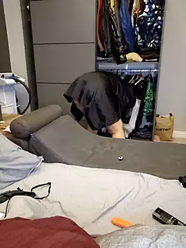 Snapshot of Esmertarcinim chatting on March 12, 2025, 7:59 pm Esmertarcinim online show from March 12, 2025, 7:59 pm