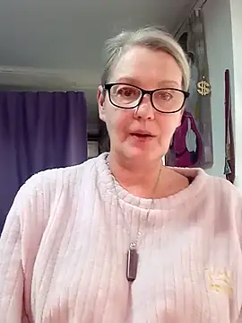 irinamaux online show from February 20, 2026, 8:16 am