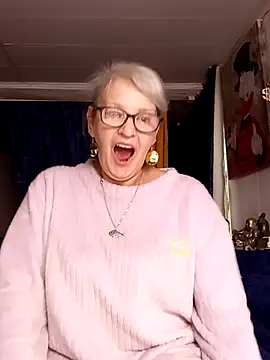 Snapshot of irinamaux chatting on June 10, 2026, 4:34 am irinamaux online show from June 10, 2026, 4:34 am