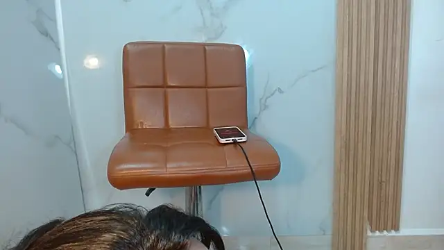 mollyguns online show from September 12, 2025, 10:32 pm