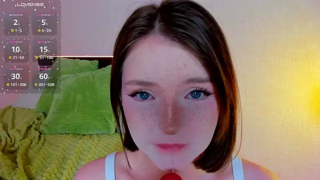 lexxxxxxi online show from February 14, 2026, 6:37 pm