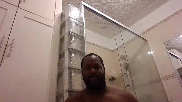 Bighood T online show from April 22, 2026, 2:58 am