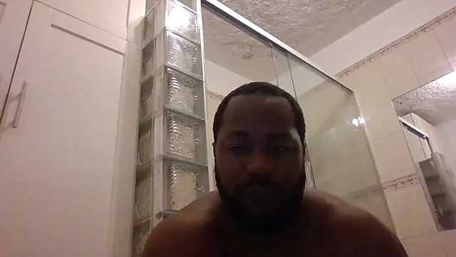Snapshot of Bighood_T chatting on May 23, 2026, 5:23 am Bighood T online show from May 23, 2026, 5:23 am