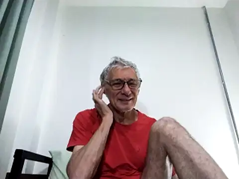 Snapshot of BIGUNCUTHARDCOCK chatting on February 26, 2025, 10:26 am BIGUNCUTHARDCOCK online show from February 26, 2025, 10:26 am
