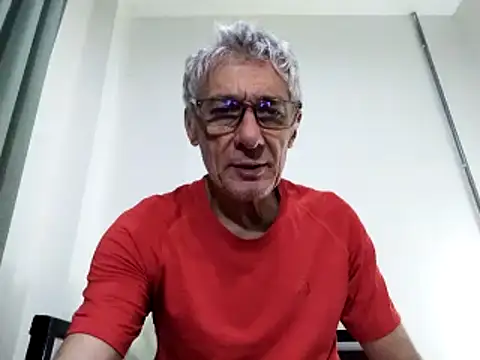 Snapshot of BIGUNCUTHARDCOCK chatting on February 27, 2025, 2:10 pm BIGUNCUTHARDCOCK online show from February 27, 2025, 2:10 pm