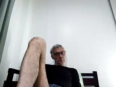Snapshot of BIGUNCUTHARDCOCK chatting on February 28, 2025, 1:05 am BIGUNCUTHARDCOCK online show from February 28, 2025, 1:05 am