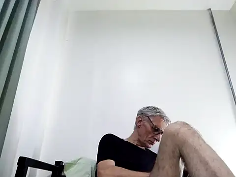 Snapshot of BIGUNCUTHARDCOCK chatting on March 1, 2025, 4:04 am BIGUNCUTHARDCOCK online show from March 1, 2025, 4:04 am